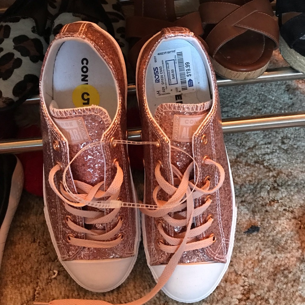 Pink Converse Low Top NWT